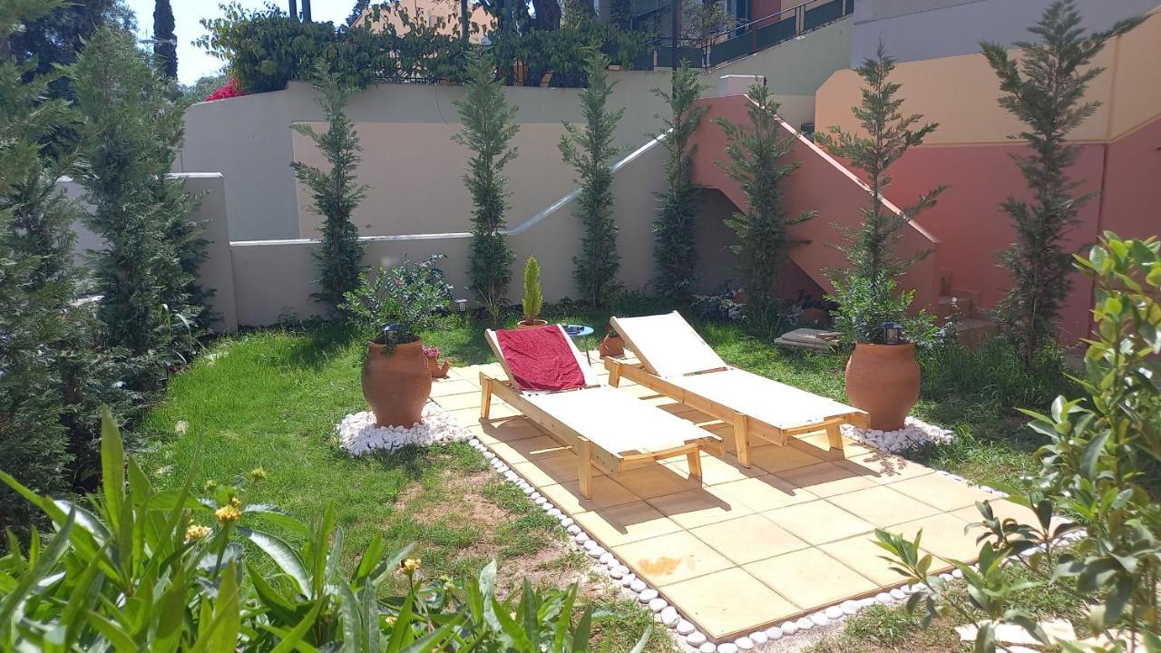 Adi'S Apartment On The Beach Барбати Екстериор снимка